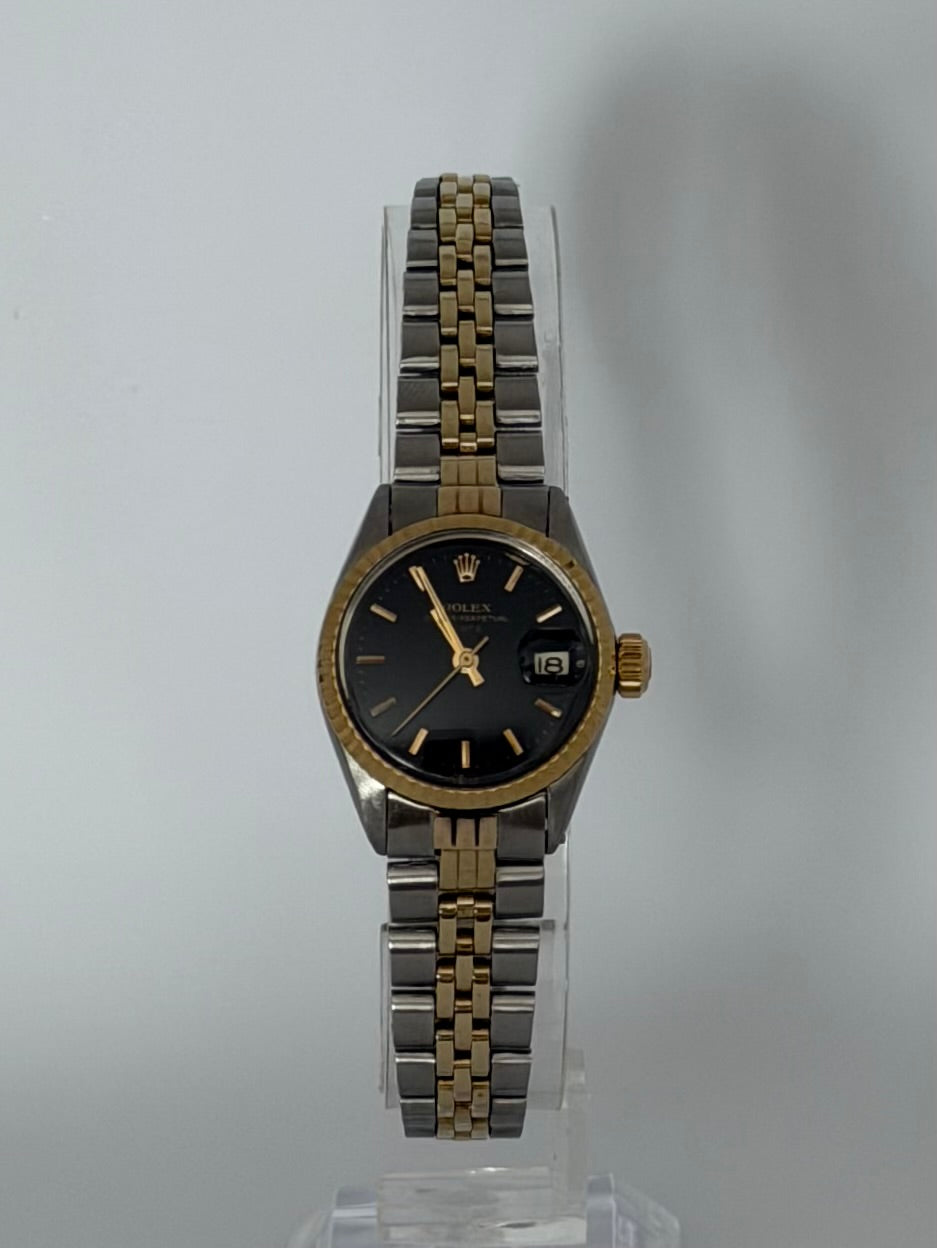 Rolex Oyster Perpetual Date 26mm Two-Tone
Jubilee Bracelet - Black Dial