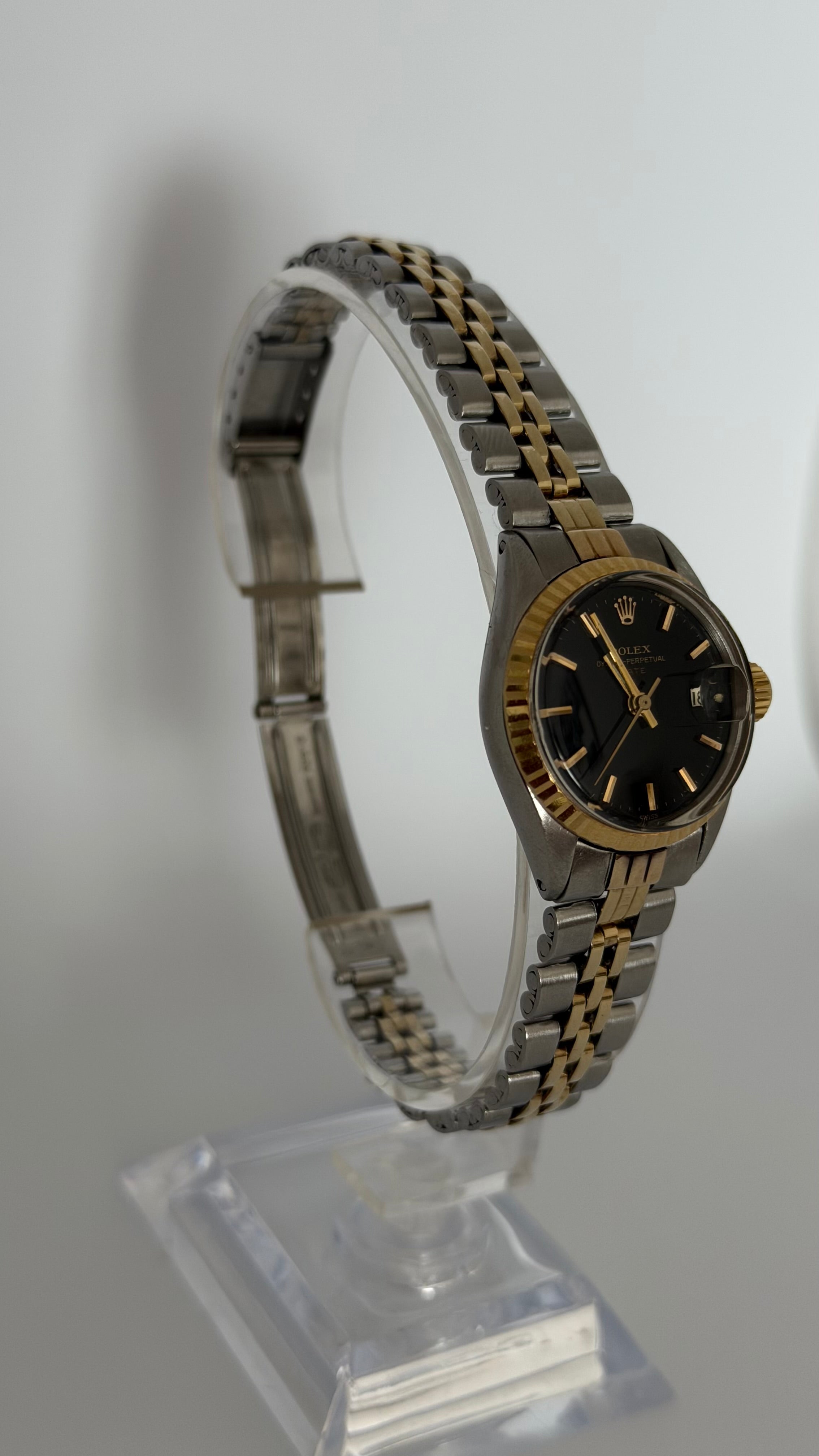 Rolex Oyster Perpetual Date 26mm Two-Tone
Jubilee Bracelet - Black Dial