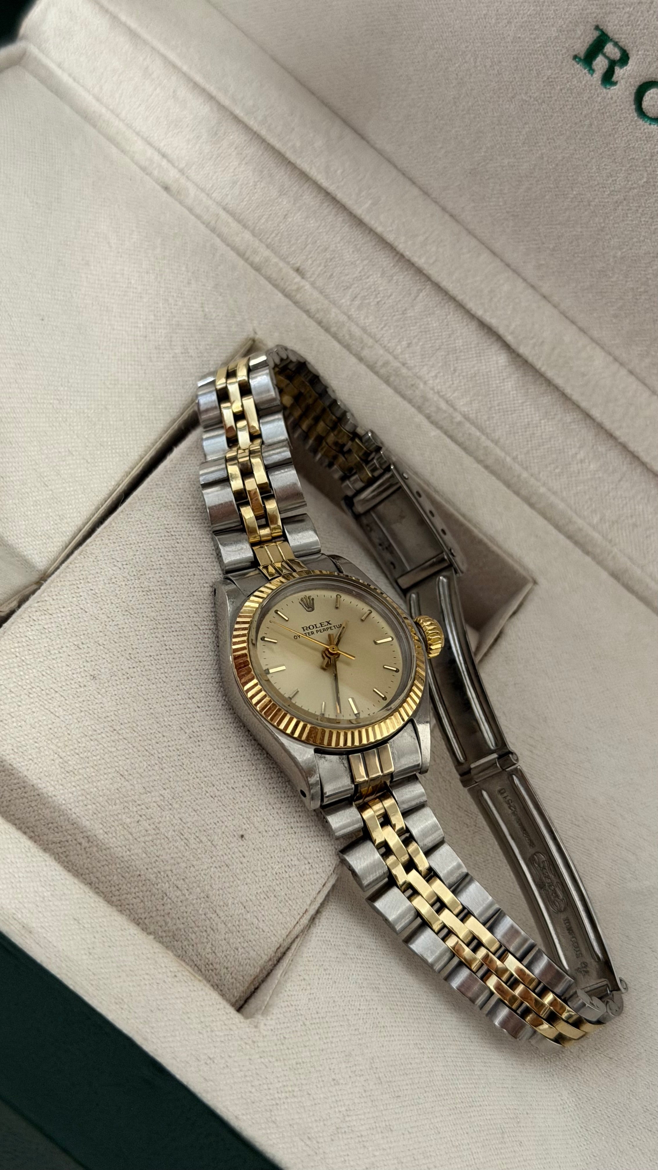 Rolex Oyster Perpetual Lady Acciaio e Oro Champagne Dial 26 mm