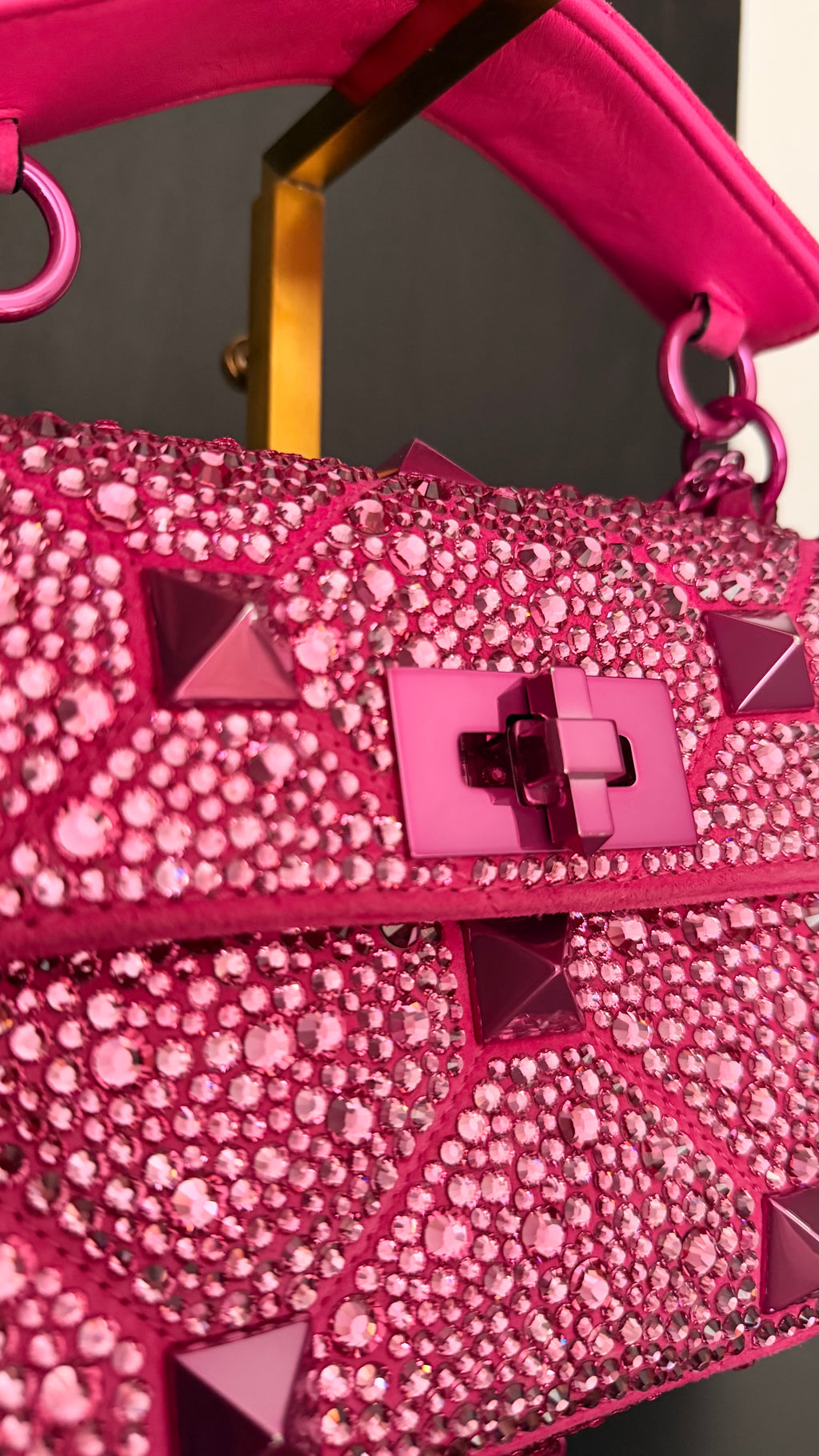 Valentino Garavani Small Roman Stud Shoulder Bag Crystal Pink